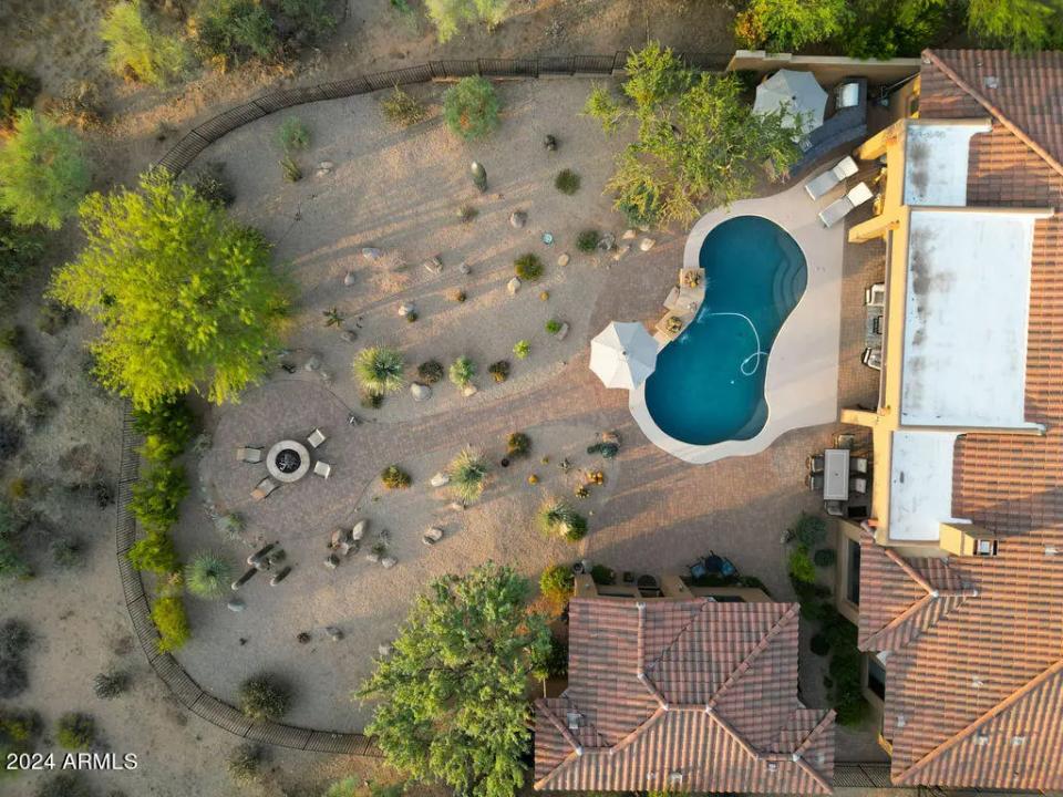 Real Estate Picture 42