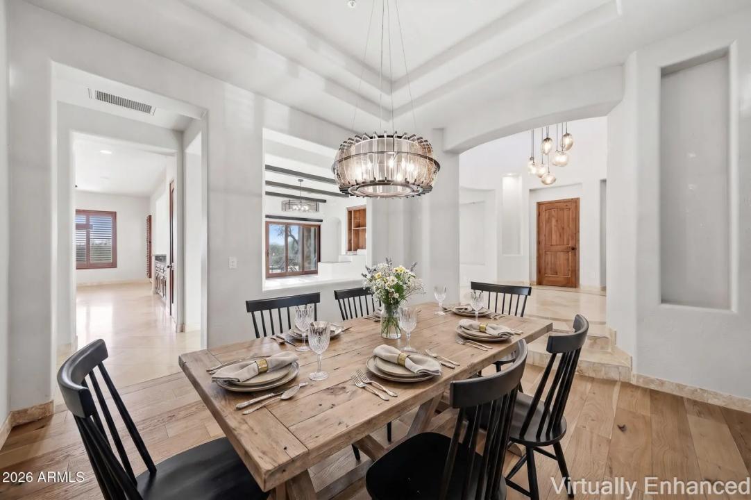 Real Estate Picture 7