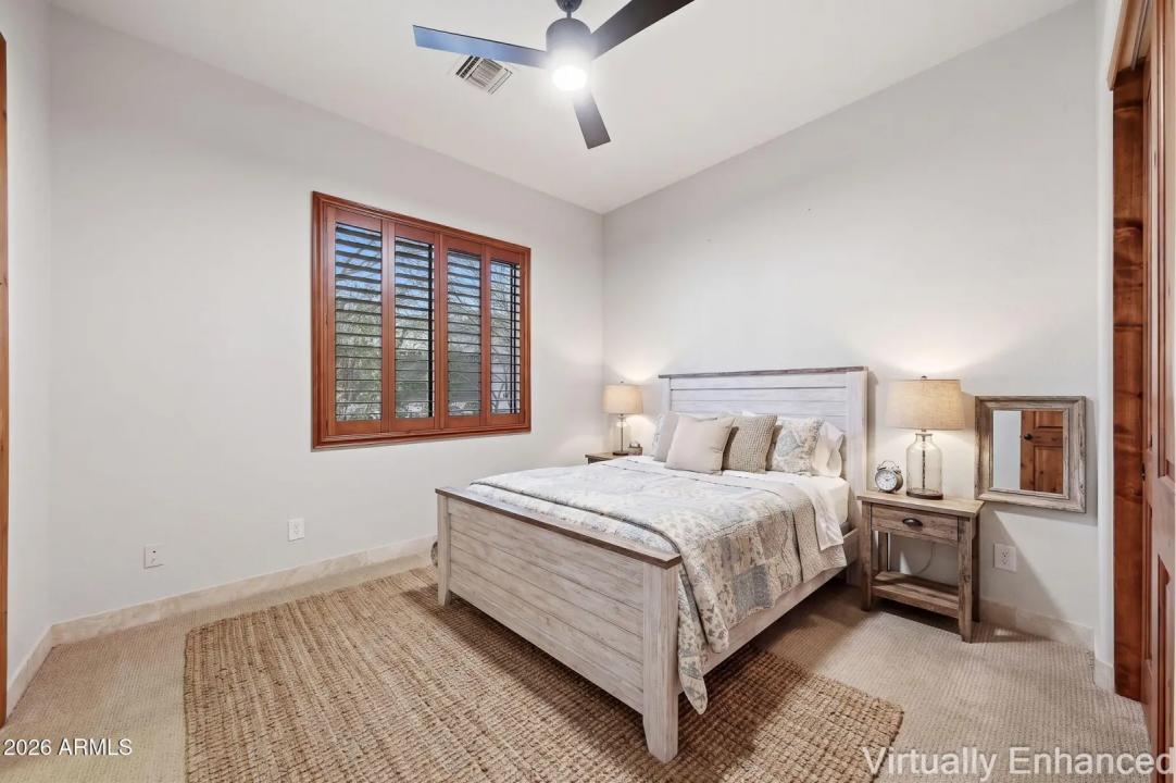 Real Estate Picture 25