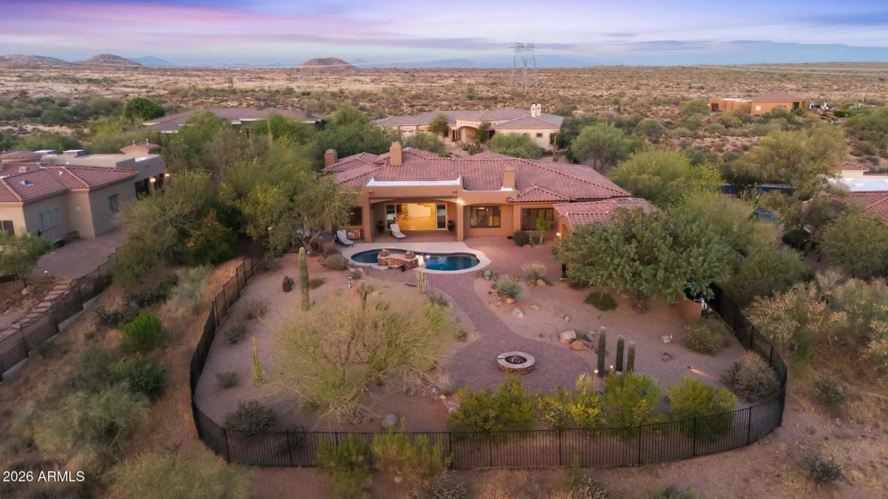 Real Estate Picture 5