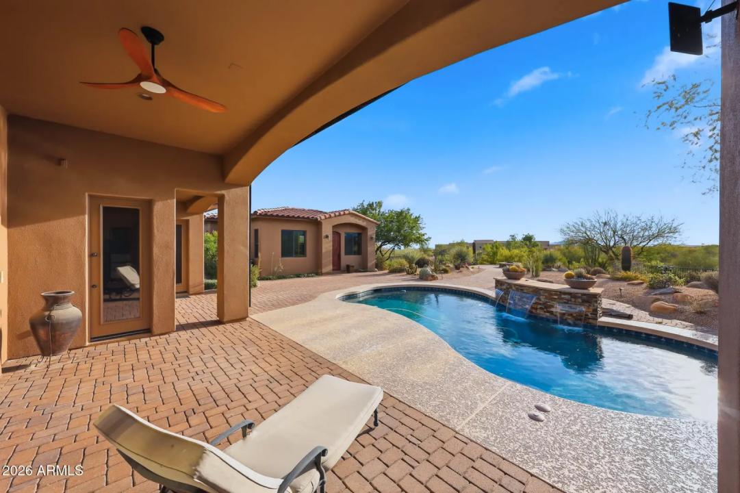 Real Estate Picture 37