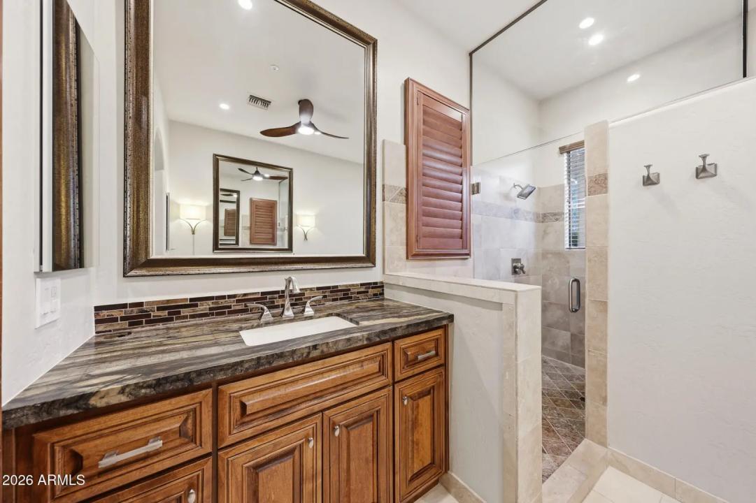 Real Estate Picture 20