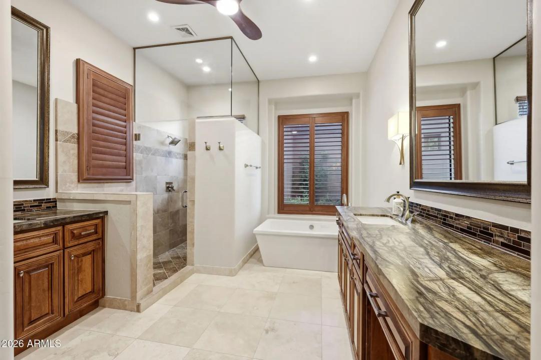 Real Estate Picture 21