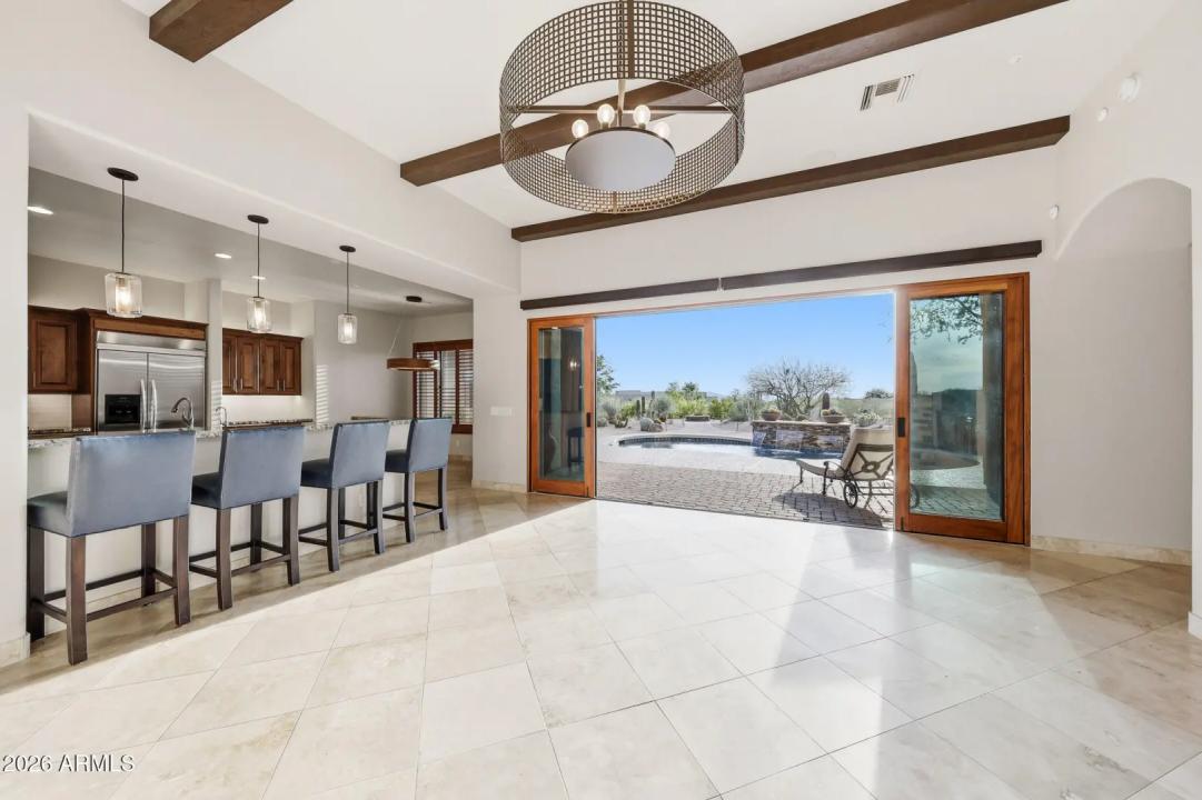 Real Estate Picture 11