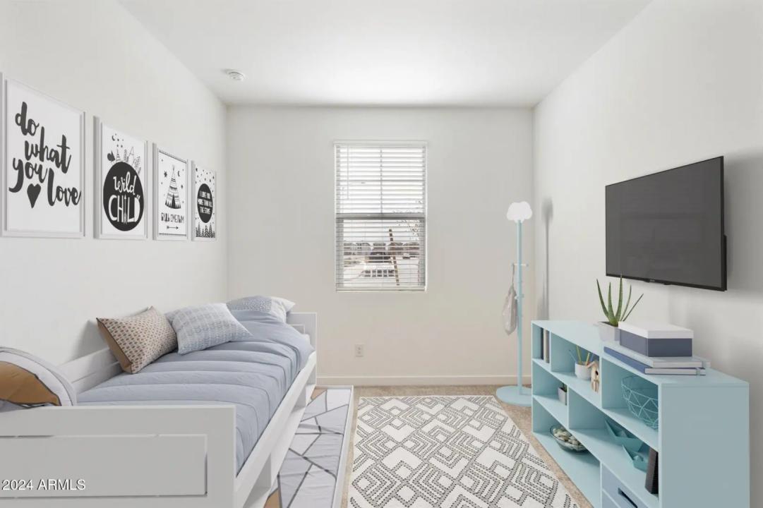 Real Estate Picture 15