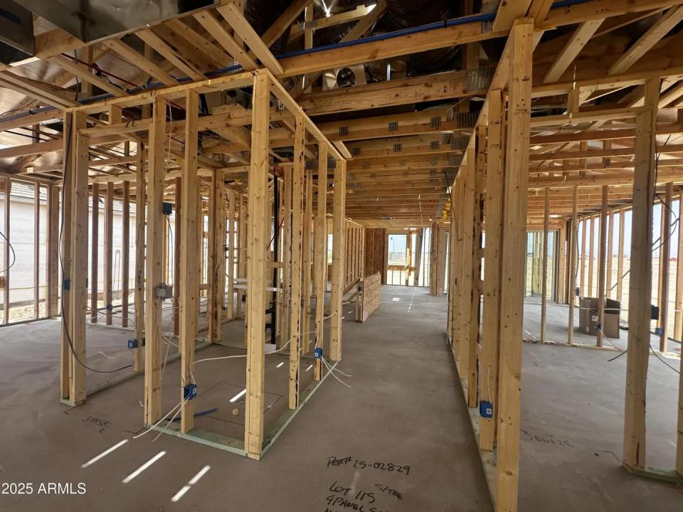 Real Estate Picture 3