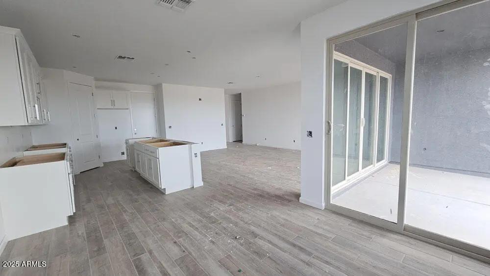 Real Estate Picture 9