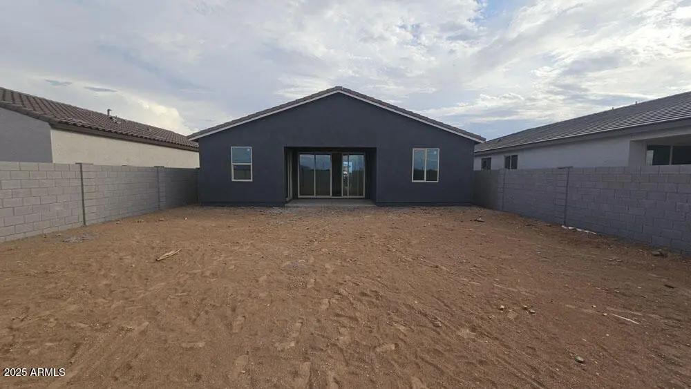 Real Estate Picture 12