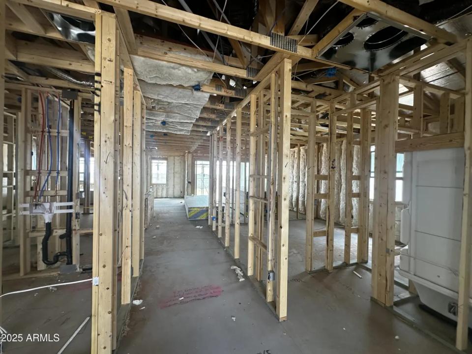Real Estate Picture 3