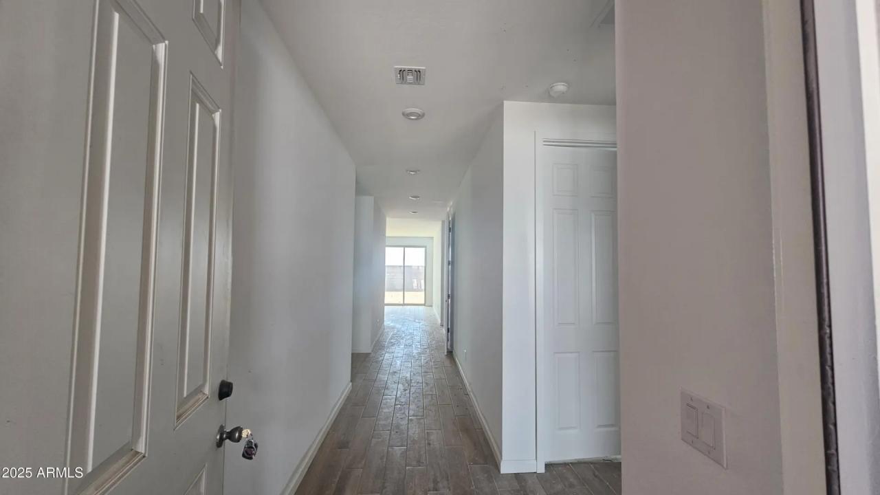 Real Estate Picture 3