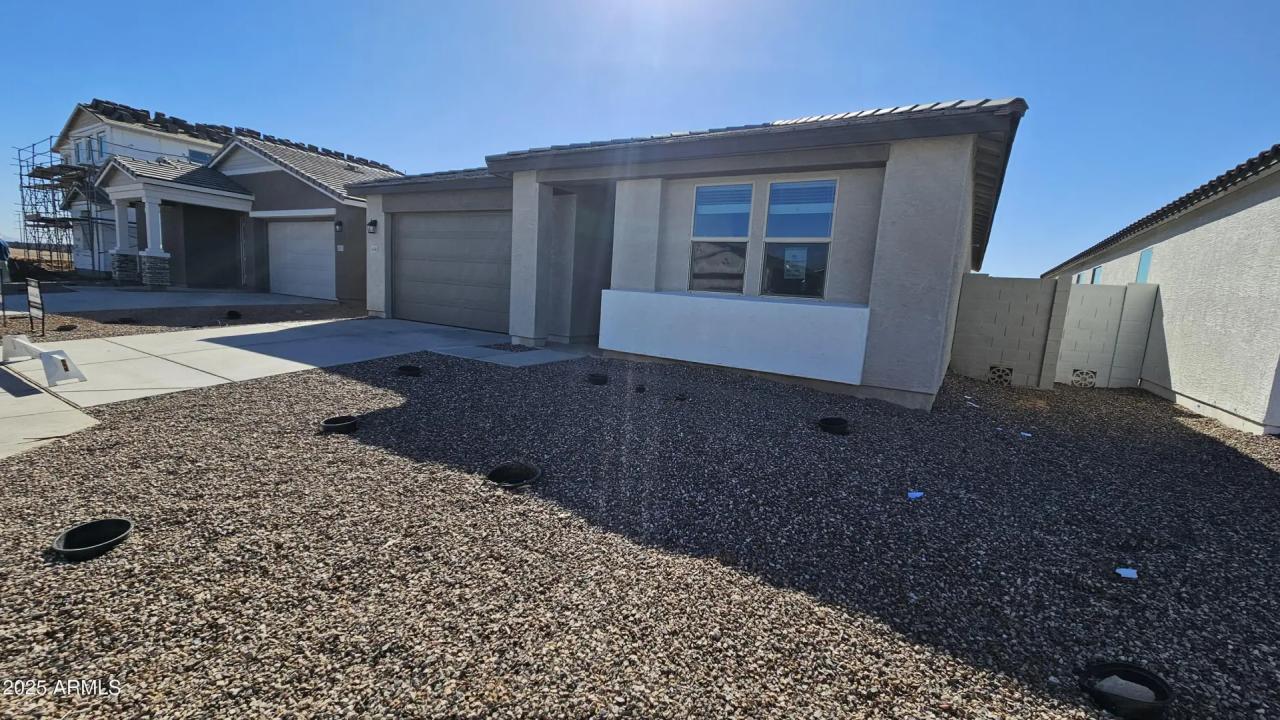 Real Estate Picture 3