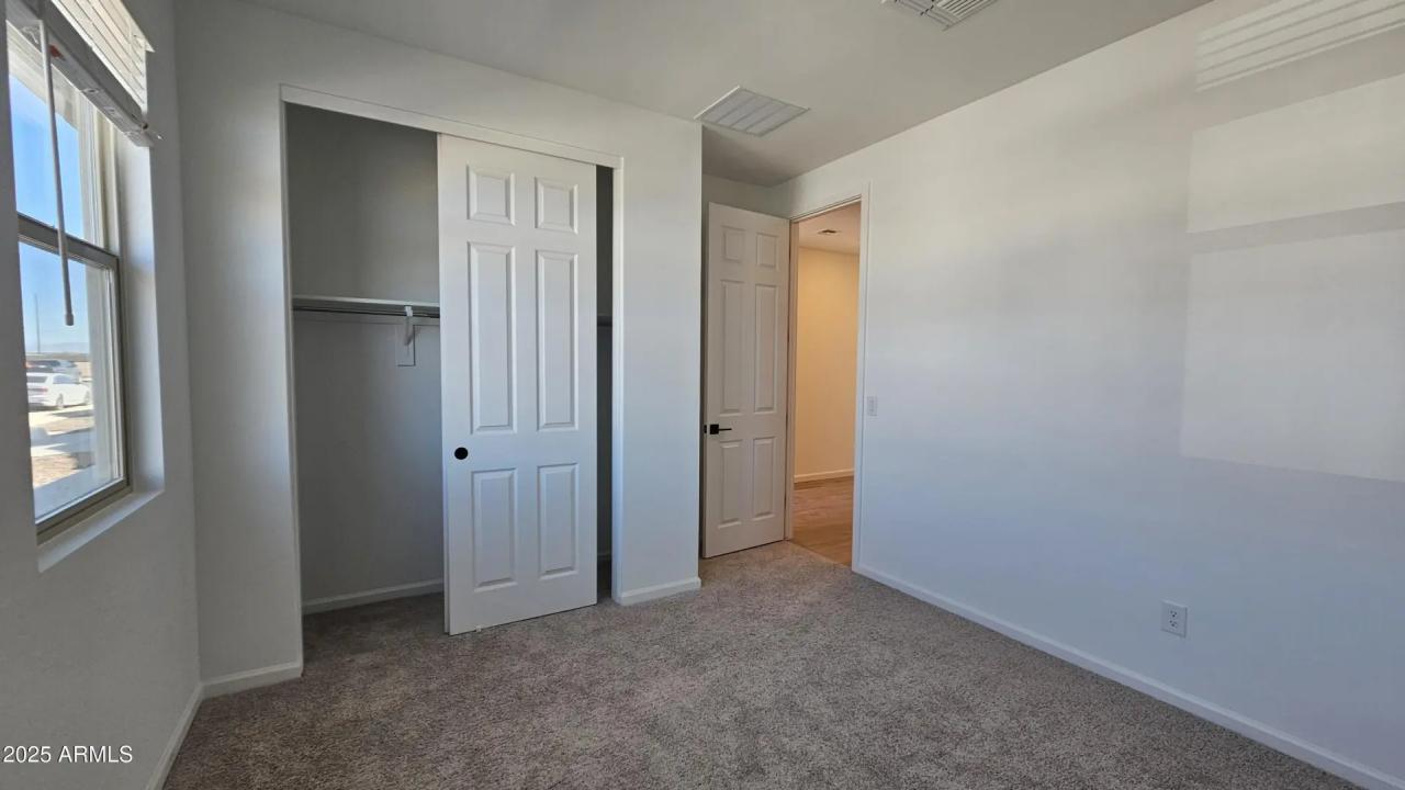 Real Estate Picture 6