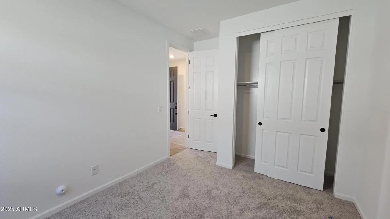 Real Estate Picture 9