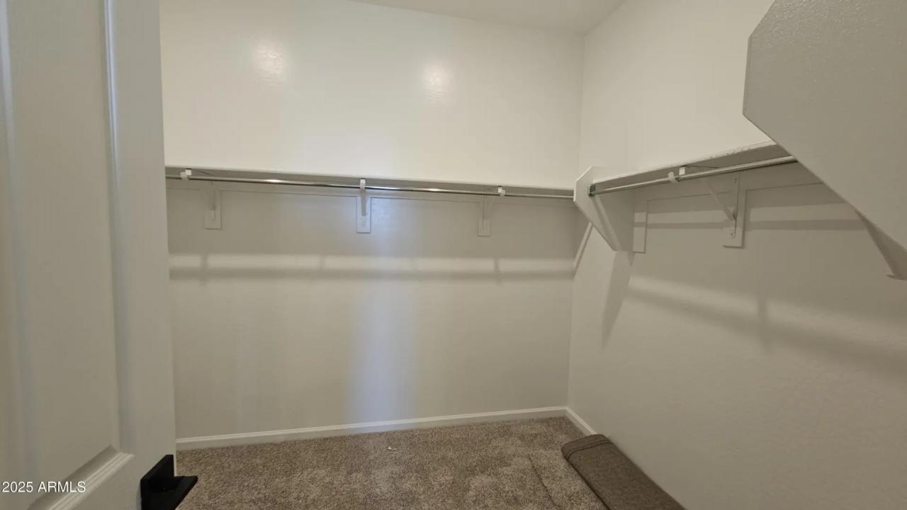 Real Estate Picture 18