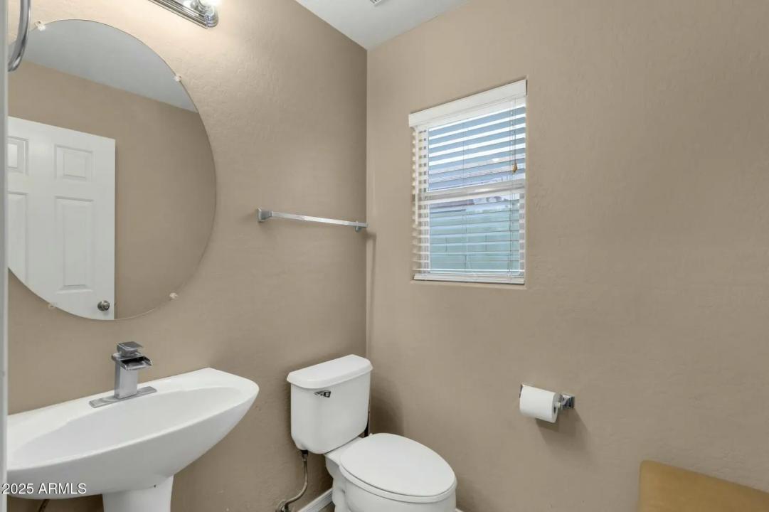 Real Estate Picture 6