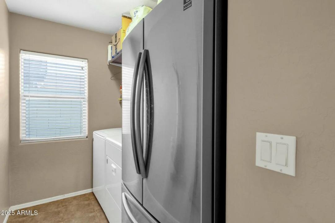 Real Estate Picture 7