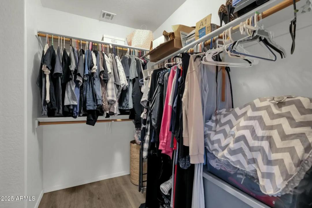 Real Estate Picture 22