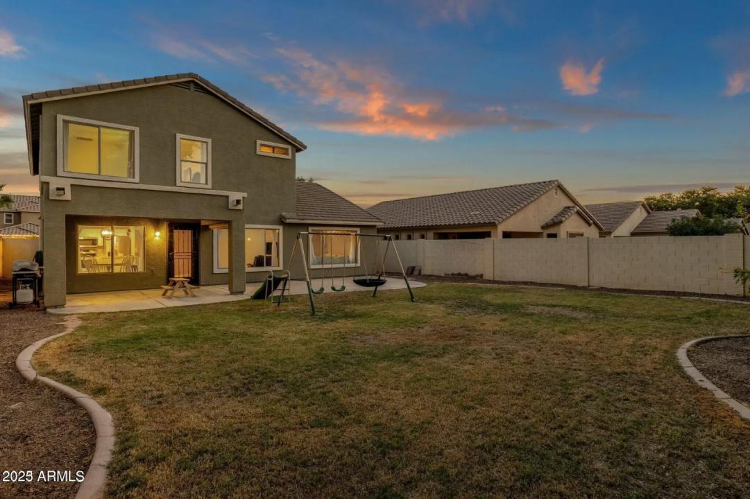 Real Estate Picture 24