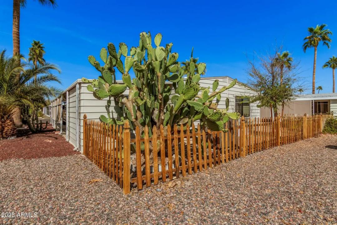 Real Estate Picture 25