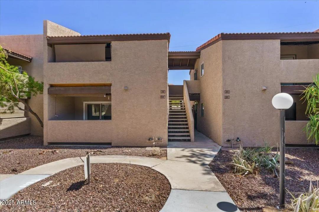 Real Estate Picture 2