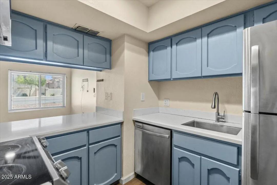 Real Estate Picture 13