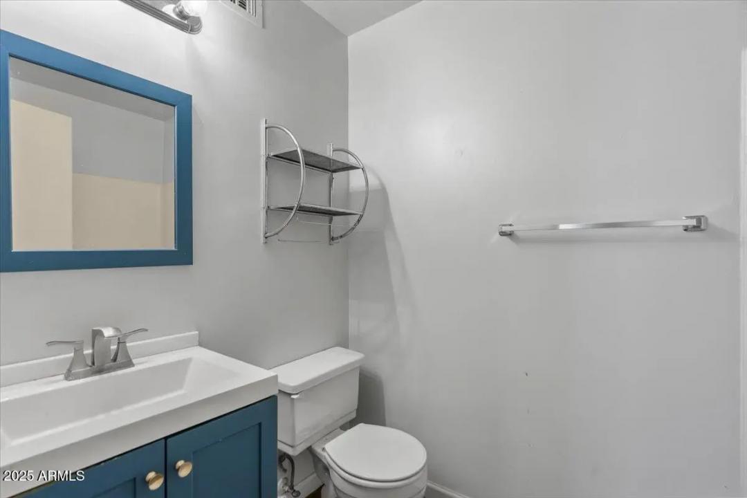 Real Estate Picture 17