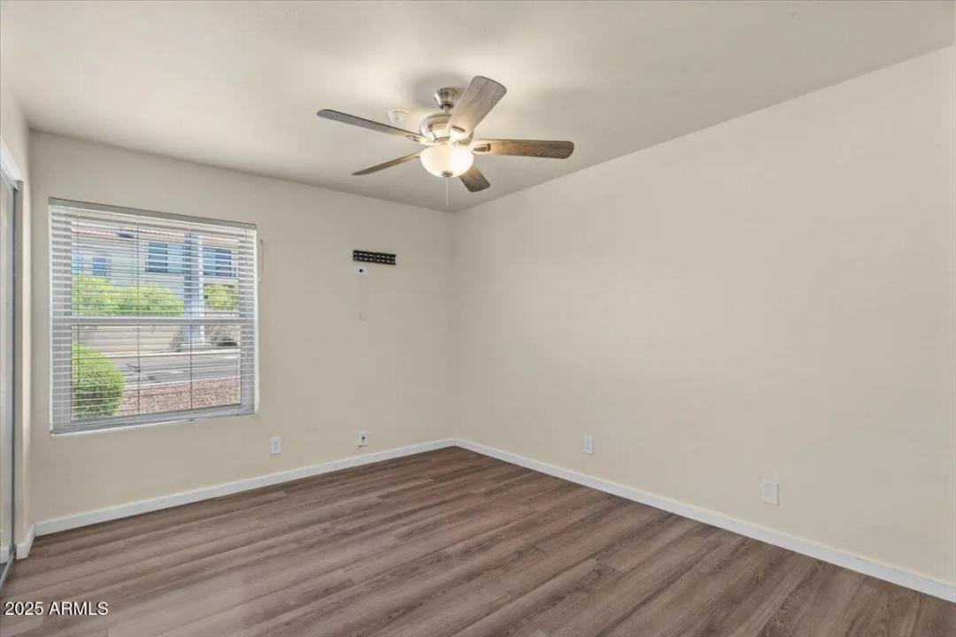 Real Estate Picture 19
