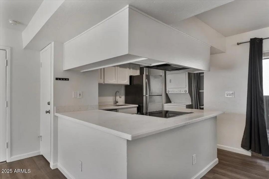 Real Estate Picture 10