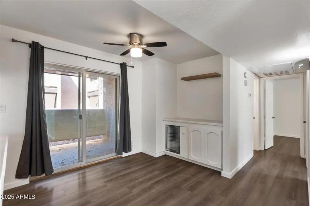 Real Estate Picture 12