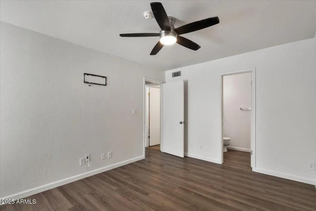 Real Estate Picture 23