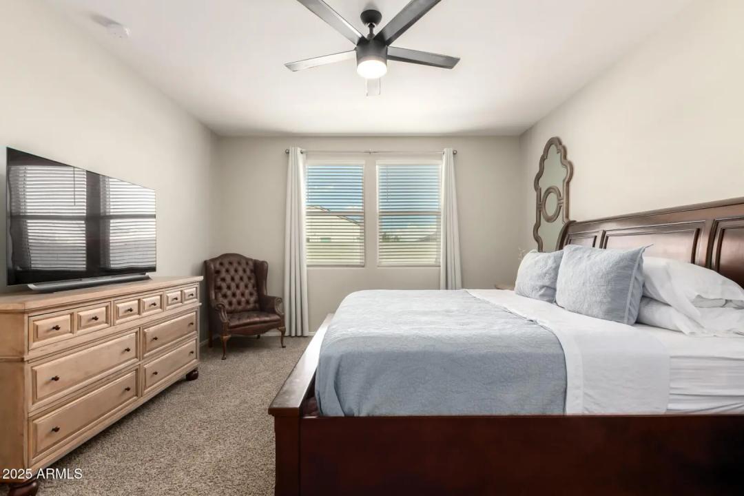 Real Estate Picture 13