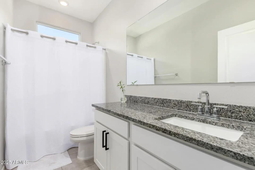 Real Estate Picture 20