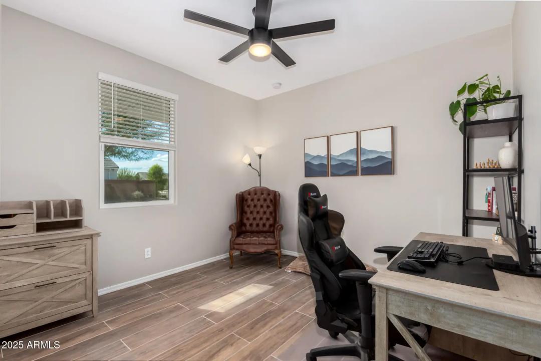 Real Estate Picture 22