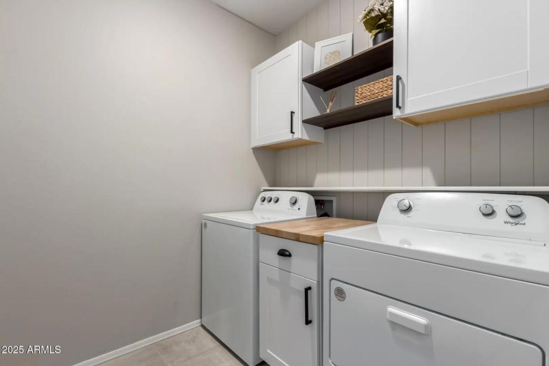 Real Estate Picture 24
