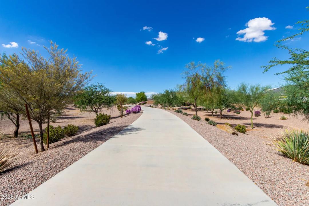 Real Estate Picture 36
