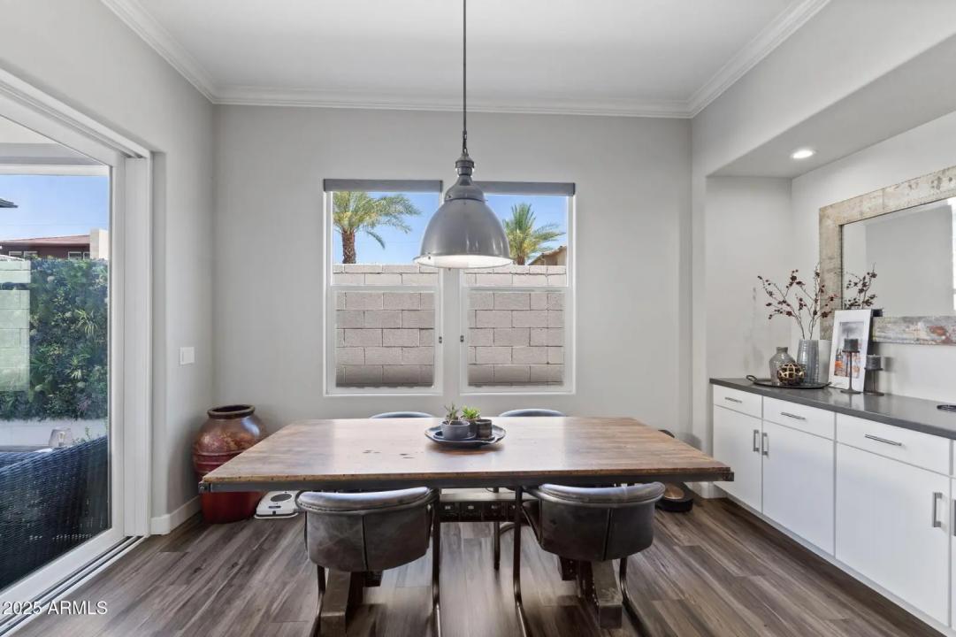 Real Estate Picture 18