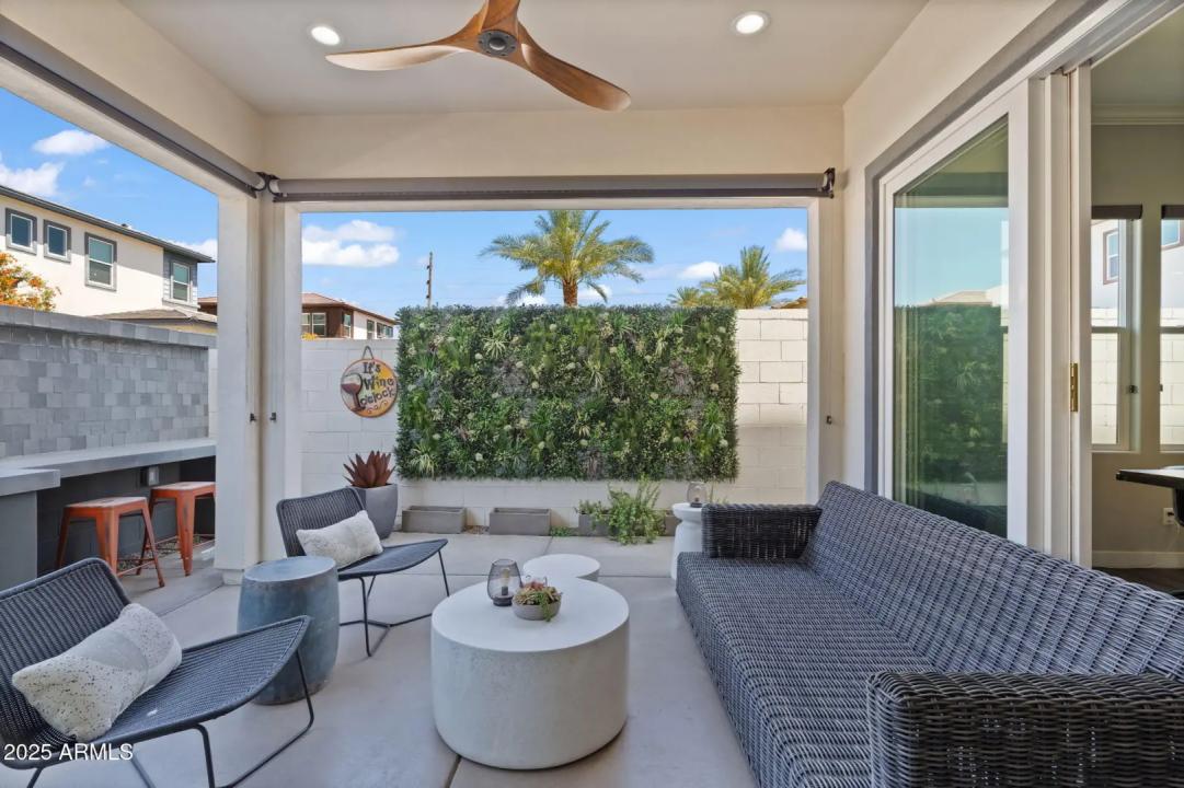 Real Estate Picture 23