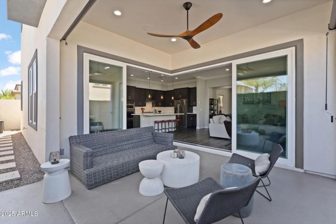 Real Estate Picture 24
