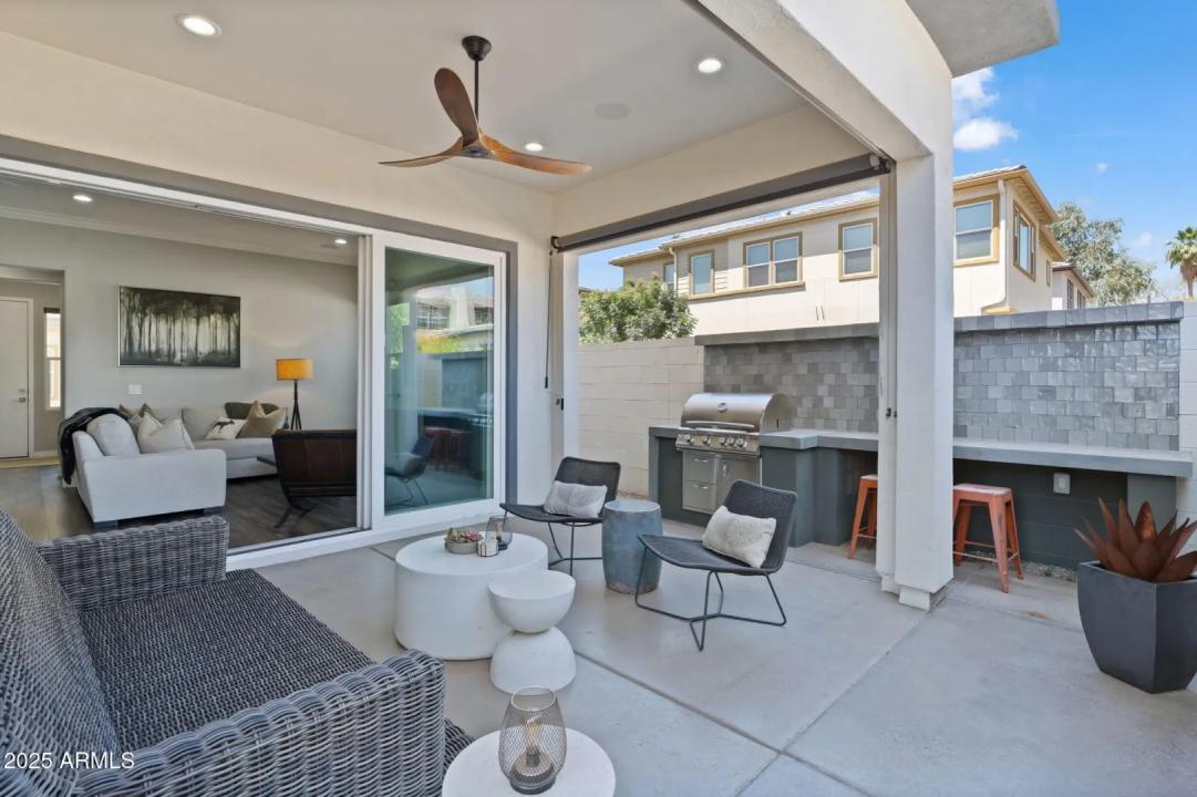 Real Estate Picture 25