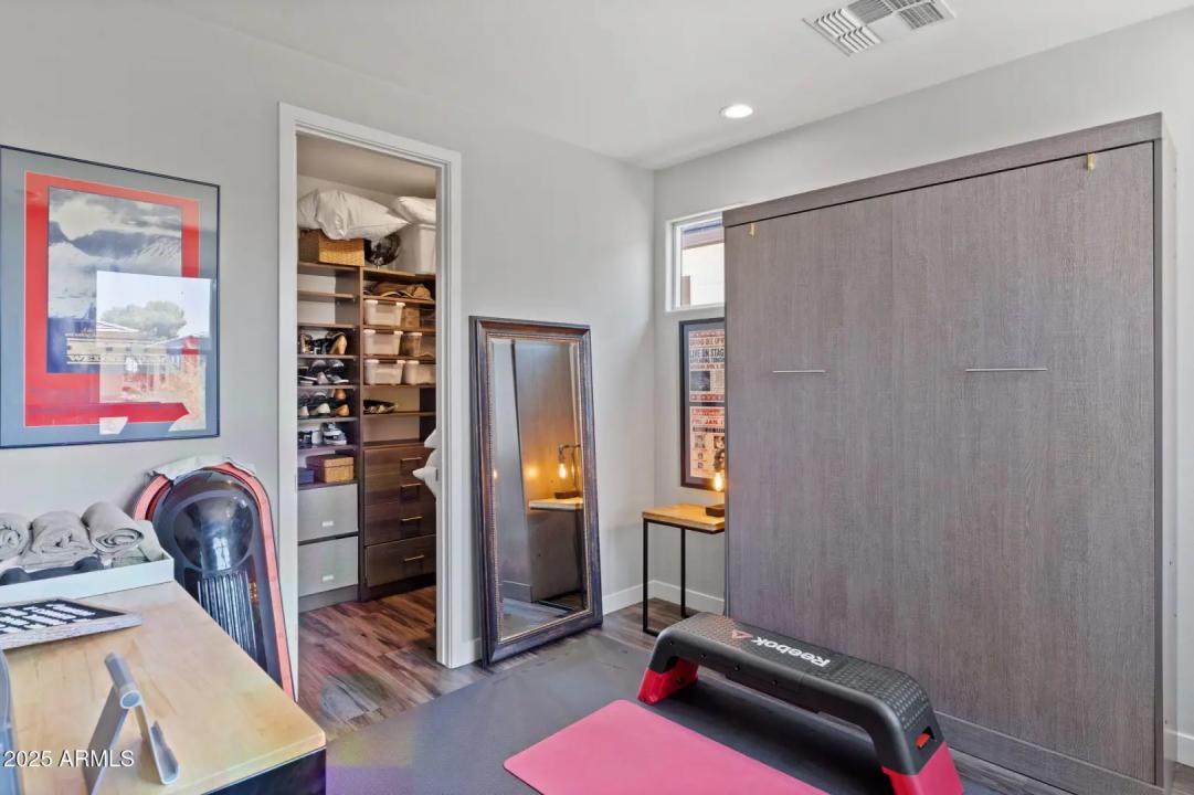 Real Estate Picture 36
