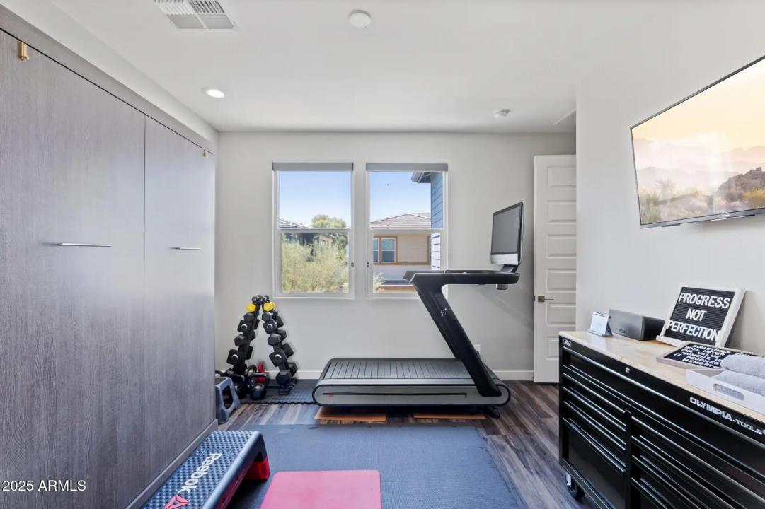 Real Estate Picture 37