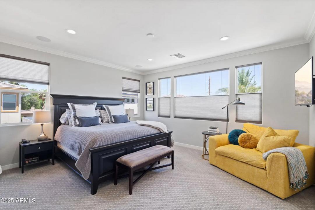 Real Estate Picture 38