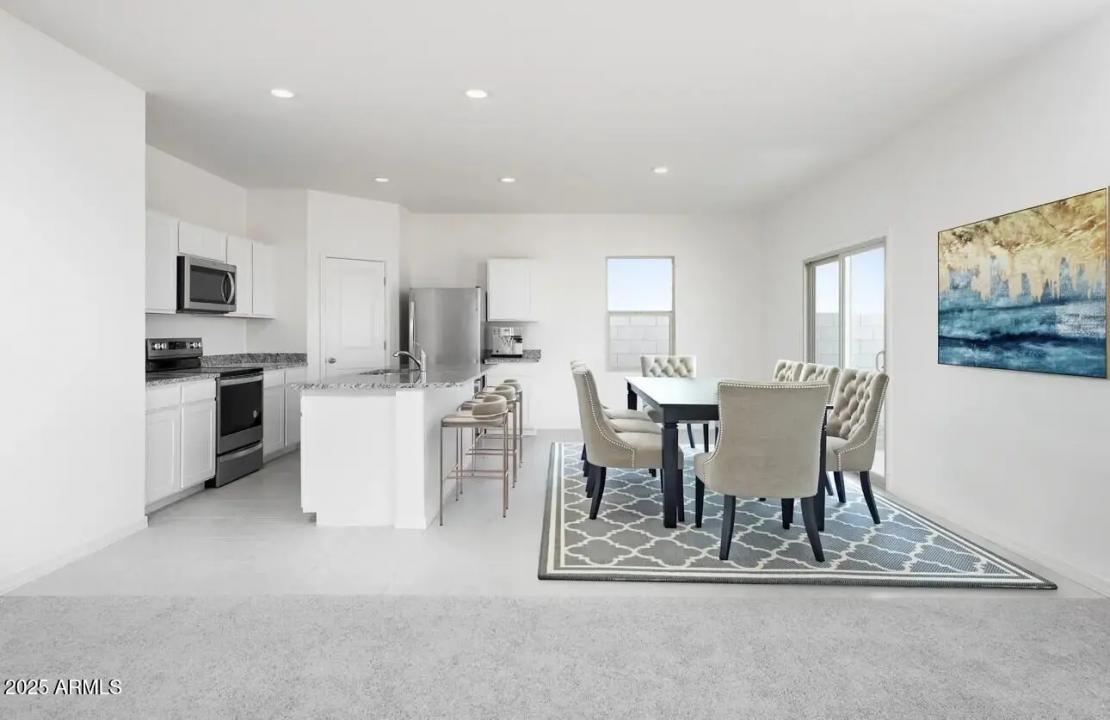 Real Estate Picture 11