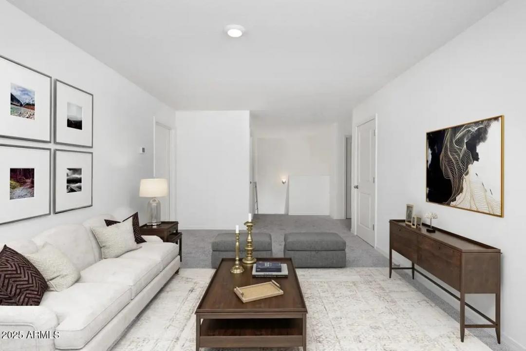 Real Estate Picture 14