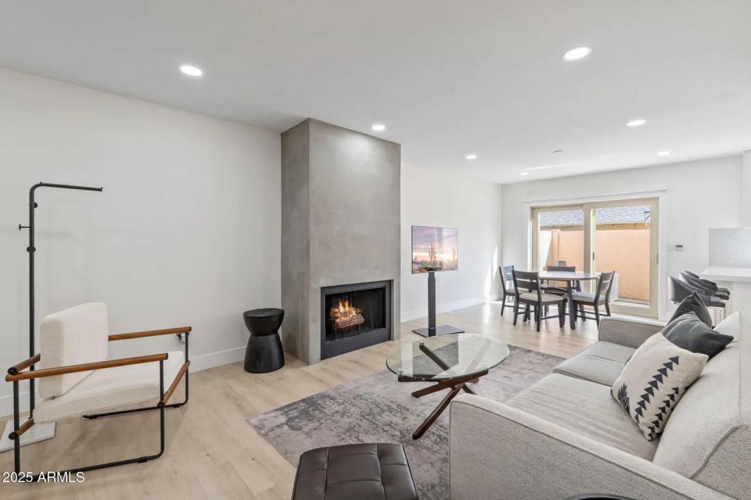 Real Estate Picture 3