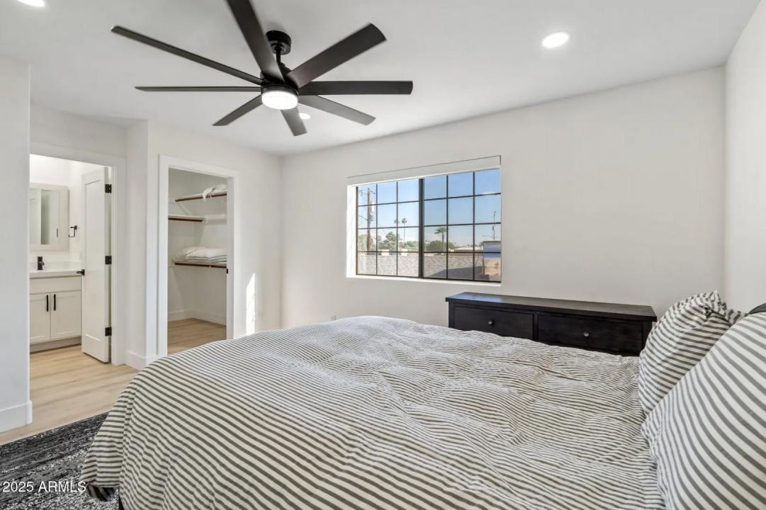 Real Estate Picture 21