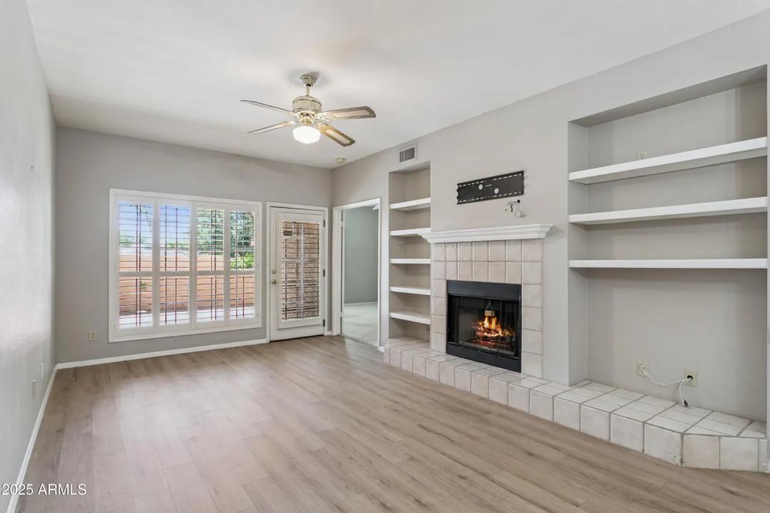 Real Estate Picture 3