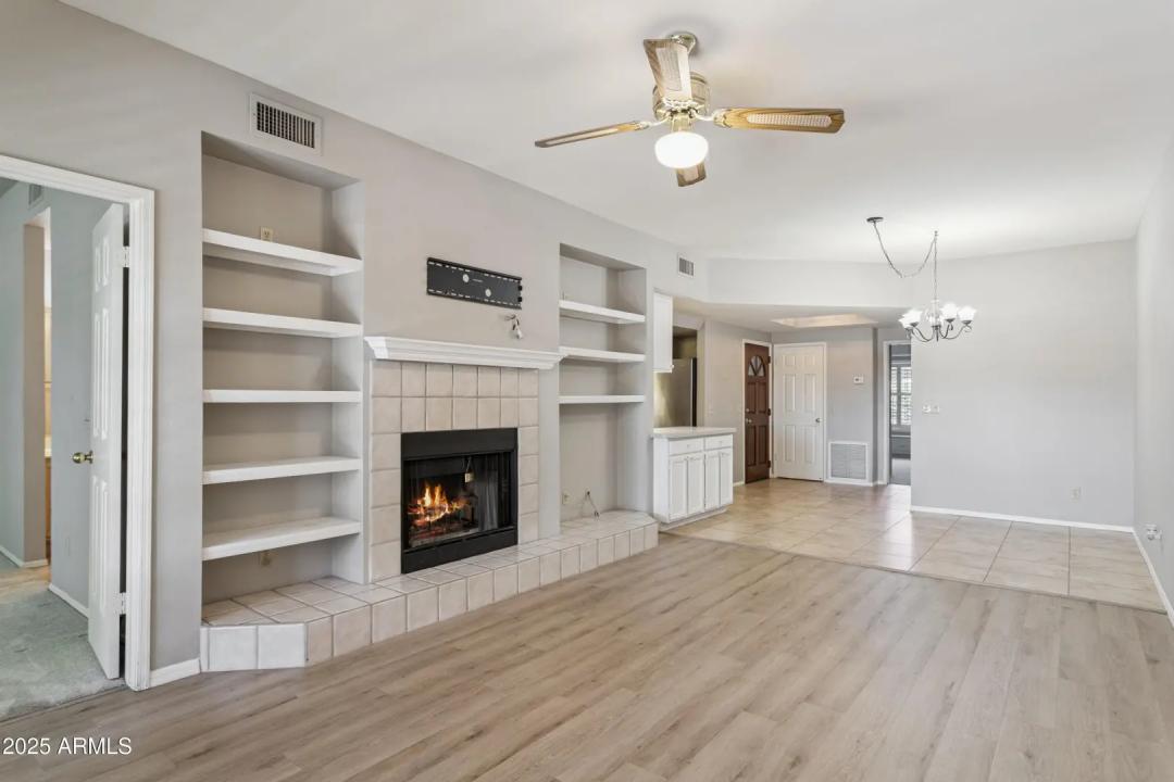 Real Estate Picture 4