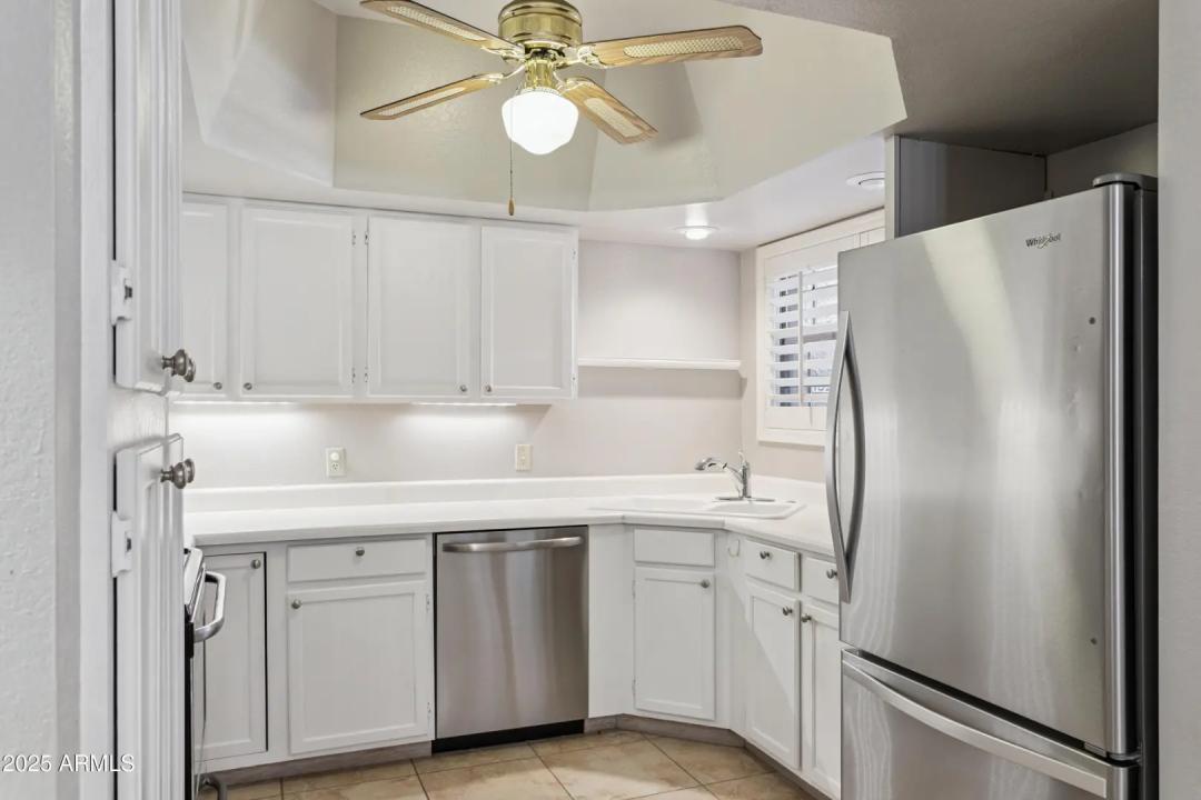 Real Estate Picture 9