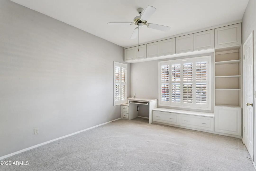 Real Estate Picture 14